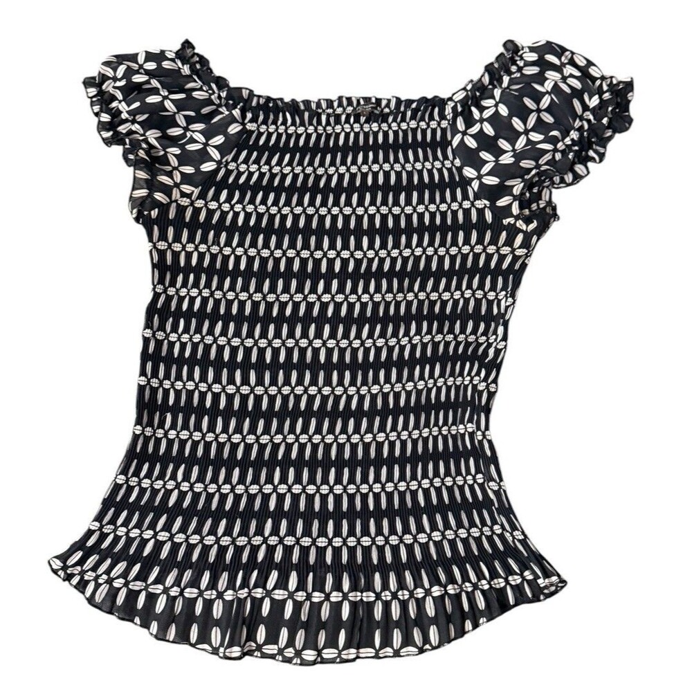 Belissimo New York Black/White Smocked Too With Flutter Sleeves - Size L